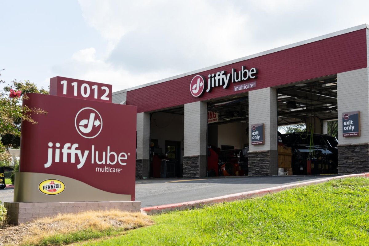 Jiffy Lube new outlets