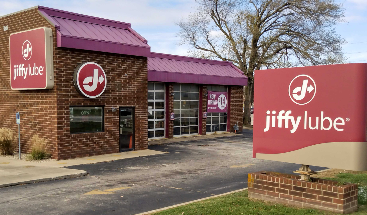 Jiffy Lube new outlets