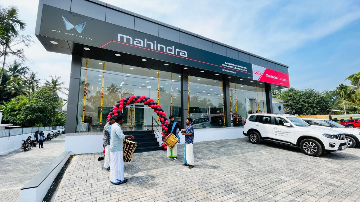 Mahindra new outlets