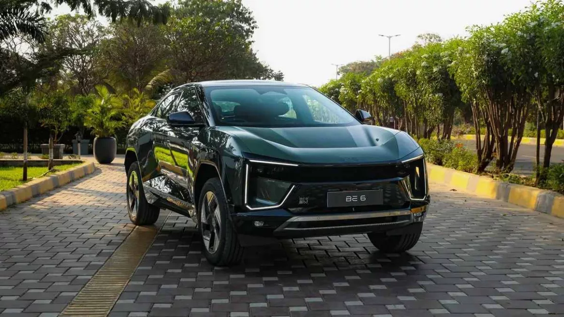 Mahindra product images