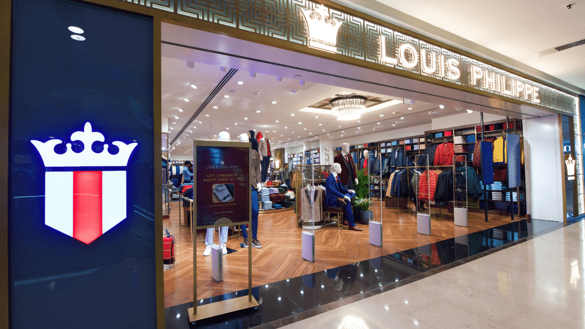 Louis Philippe new outlets