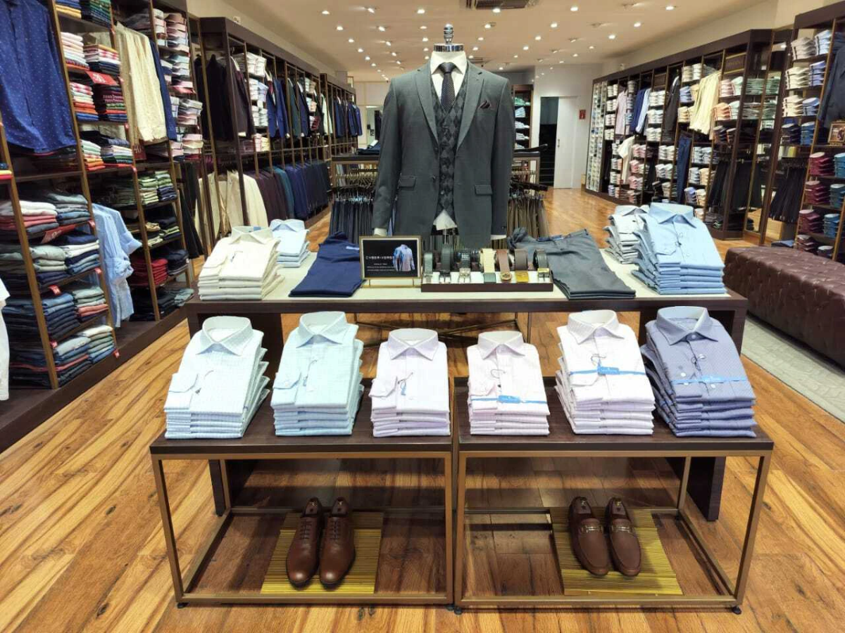 Louis Philippe product images