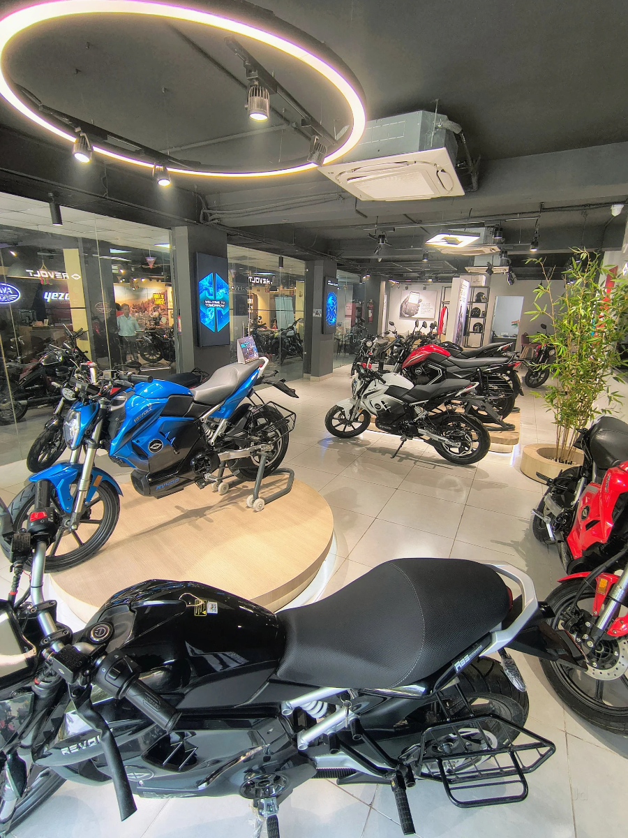 Revolt Motors design & decor