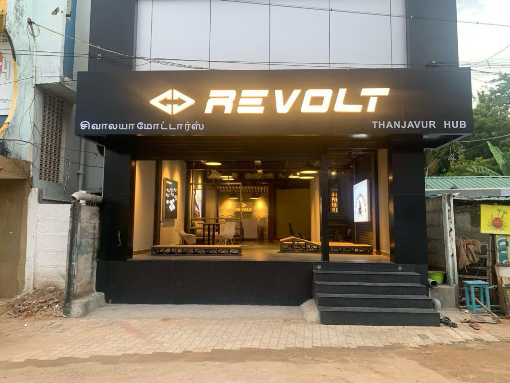 Revolt Motors new outlets
