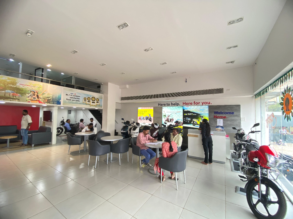 TVS iQube design & decor