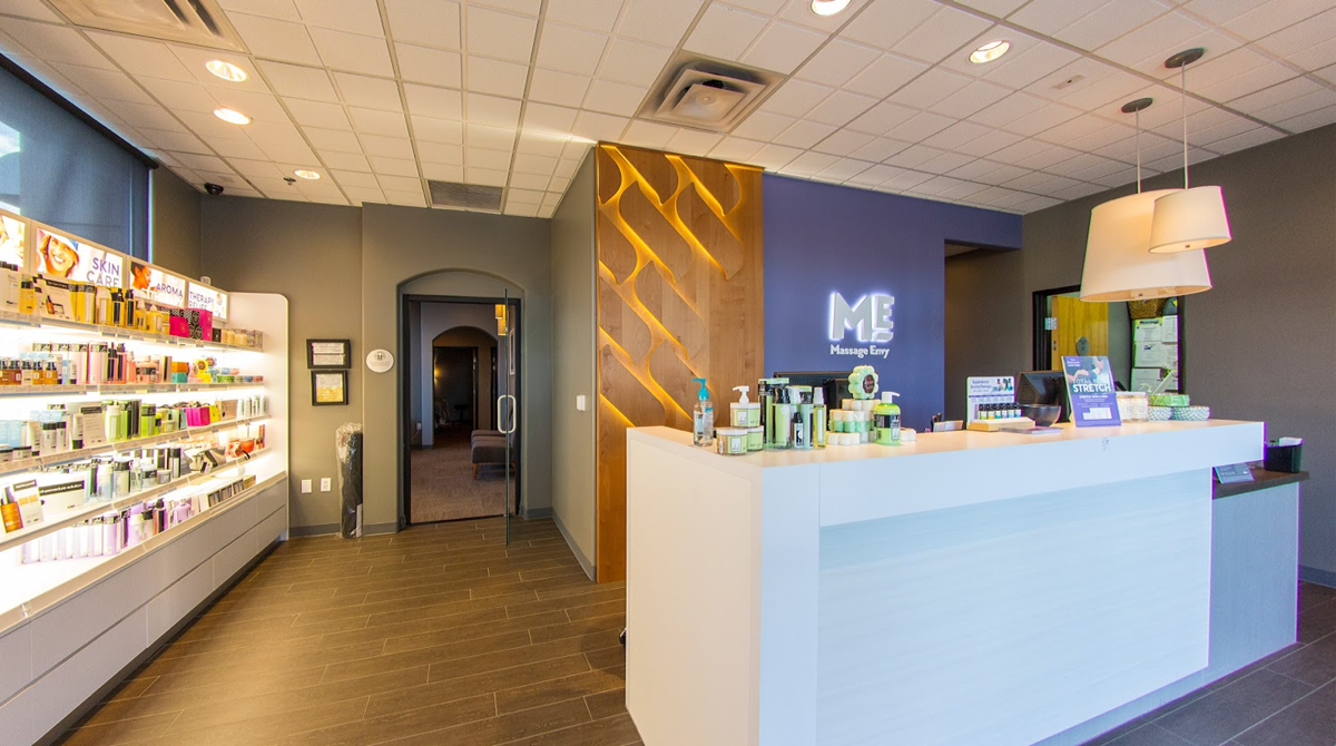 Massage Envy design & decor
