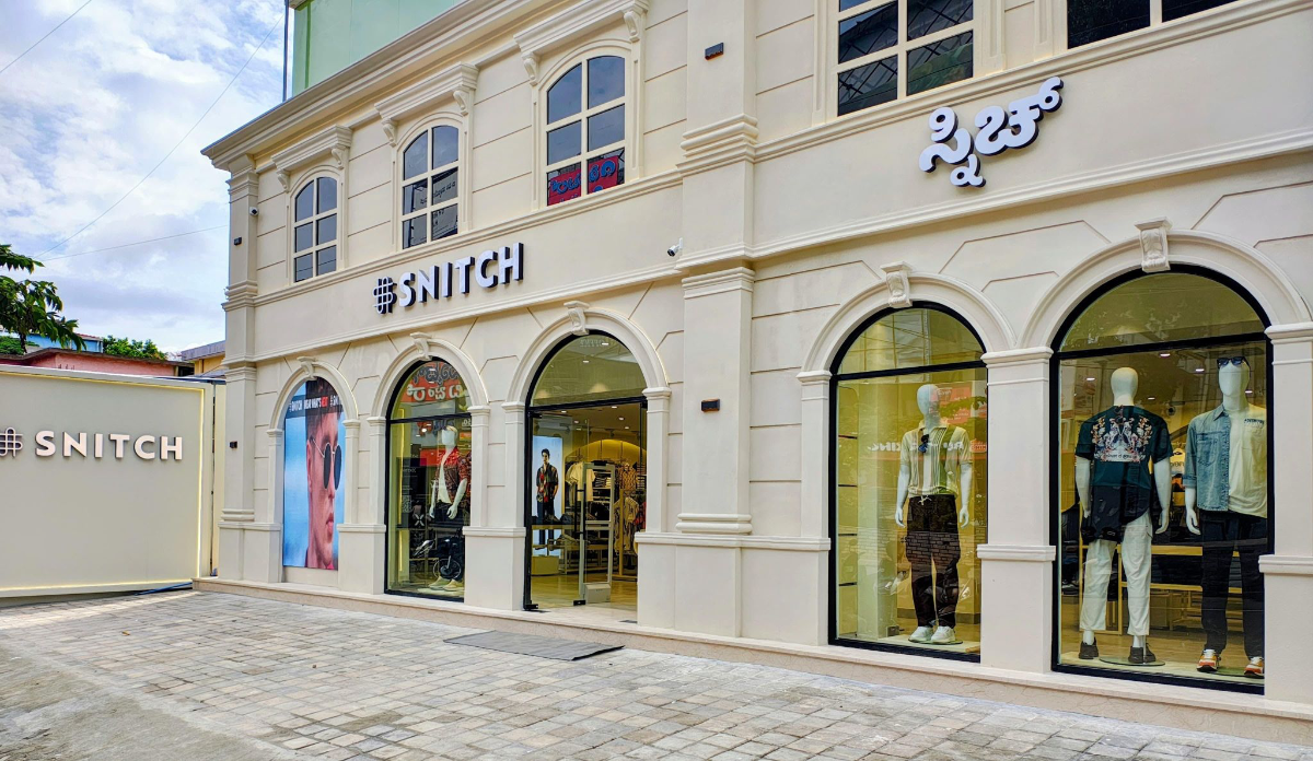 Snitch new outlets