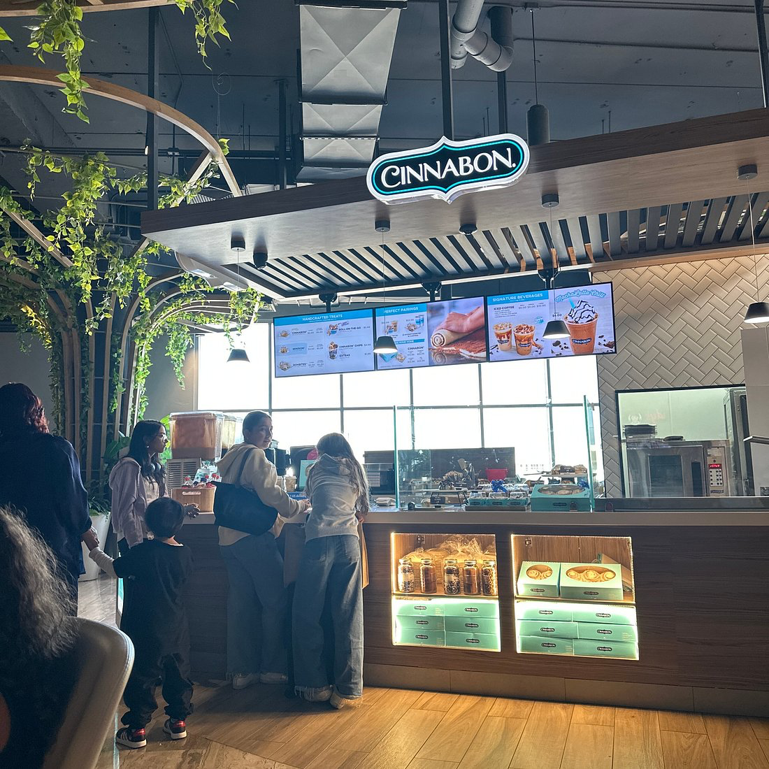 Cinnabon new outlets