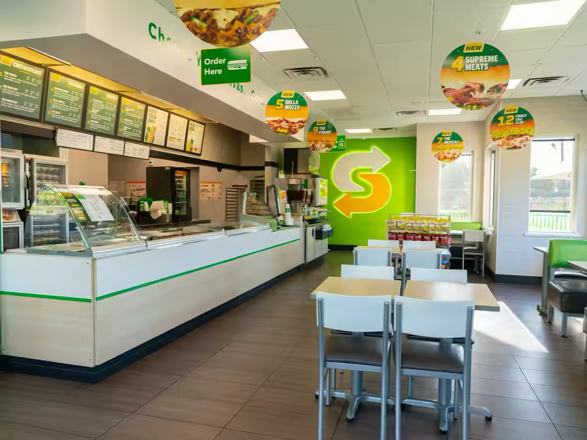 Subway design & decor
