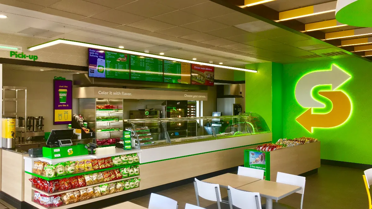 Subway design & decor